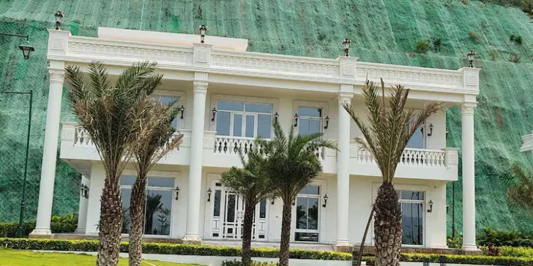 फ्लॅटच्या आकाराचं बाथरुम! चंद्राबाबूंनी जनतेसाठी उघडला माजी मुख्यमंत्र्यांचा बंगला