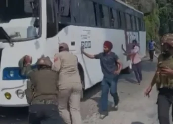 Amarnath Yatra : बसचे ब्रेक फेल, जवानांनी असे वाचवले 40 अमरनाथ यात्रेकरुंचे प्राण