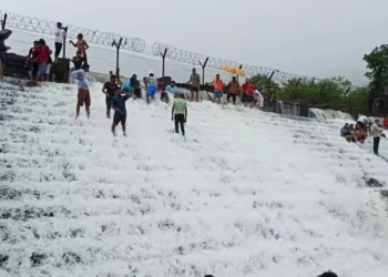 पावसाळी पर्यटनाला जाण्यापूर्वी सावधान, या धबधबे, धरण आणि नदी किनाऱ्यावर बंदी, वाचा संपूर्ण यादी