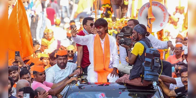 मराठा आरक्षणाबाबत मोठी अपडेट; गॅझेटच्या तपासणीसाठी 11 जणांची टीम हैदराबादला रवाना