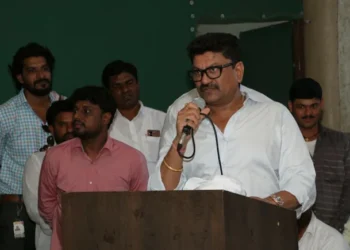 ‘पक्षश्रेंष्ठींनी कारवाई केली नाही म्हणून डेअरिंग वाढली’, काँग्रेस आमदारानं सांगितलं गद्दारांचं सत्य